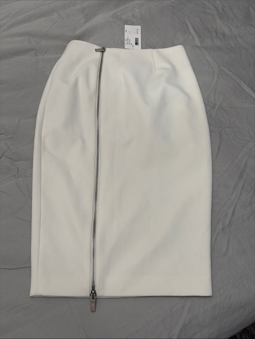 Elizabeth and James White Pencil Skirt with Exposed Silver Zip Detail